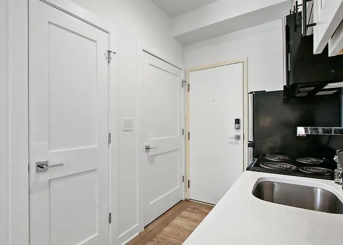 Cozy With In-unit Laundry And Wi-fi! - Montrose 111 Apartamento