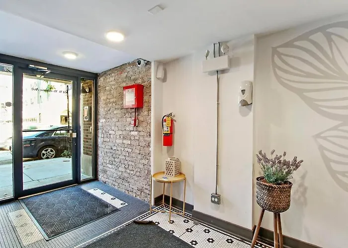 Apartamento Cozy With In-unit Laundry And Wi-fi! - Montrose 111 *